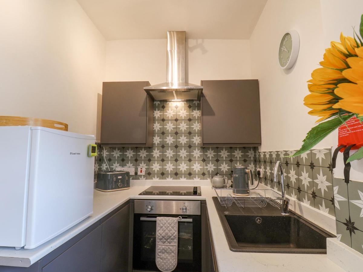 Book House Apartment Whitby Luaran gambar