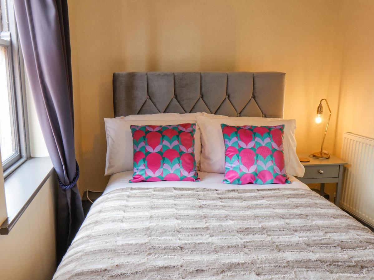 Book House Apartment Whitby Luaran gambar